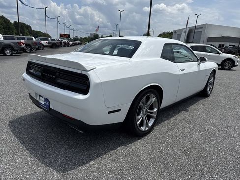 Used 2021 Dodge Challenger R/T RWD image 7