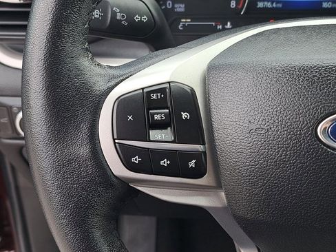 Certified 2022 Ford Explorer XLT image 24