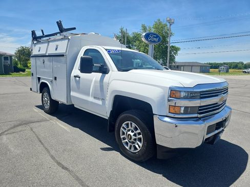 Used 2015 Chevrolet Silverado 3500 W/T RWD image 4