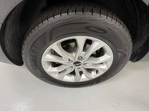 Used 2022 Kia Telluride LX AWD/4WD image 32
