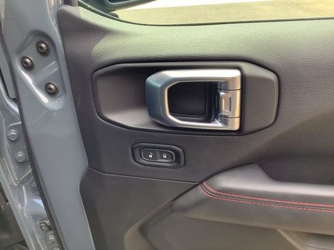 Used 2024 Jeep Wrangler Unlimited Rubicon AWD/4WD image 40