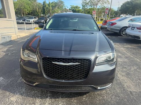 Used 2018 Chrysler 300 Touring w/ Sport Appearance Package RWD image 2