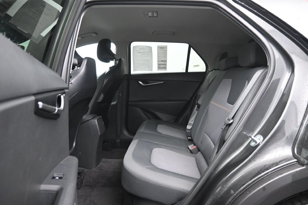 Used 2025 Kia Niro LX FWD image 25