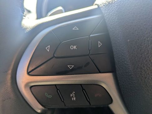 Used 2018 Jeep Grand Cherokee Limited AWD/4WD image 15