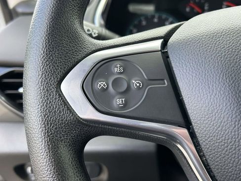 Used 2021 Chevrolet Traverse LS FWD image 20
