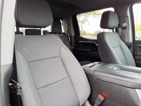 Used 2022 Chevrolet Silverado 1500 RST w/ Convenience Package II AWD/4WD image 13