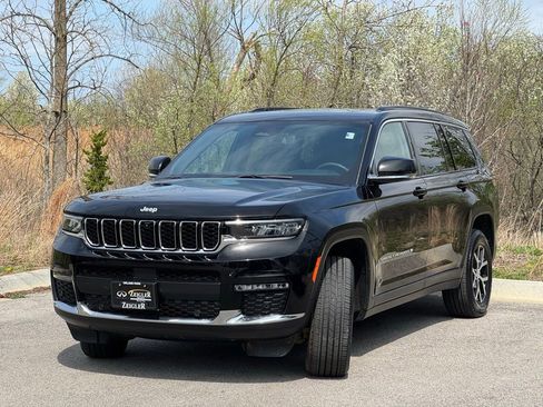 Used 2024 Jeep Grand Cherokee L Limited w/ Luxury Tech Group II AWD/4WD image 3