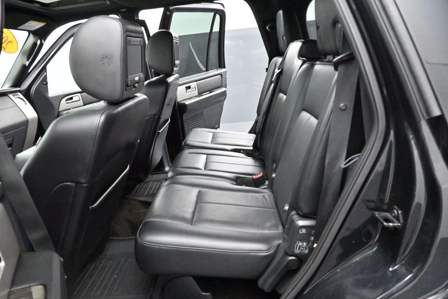 Used 2015 Ford Expedition Limited w/ Equipment Group 301A AWD/4WD image 32