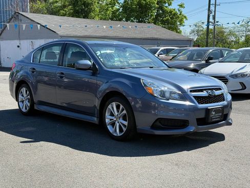Used 2014 Subaru Legacy 2.5i Premium AWD/4WD image 1