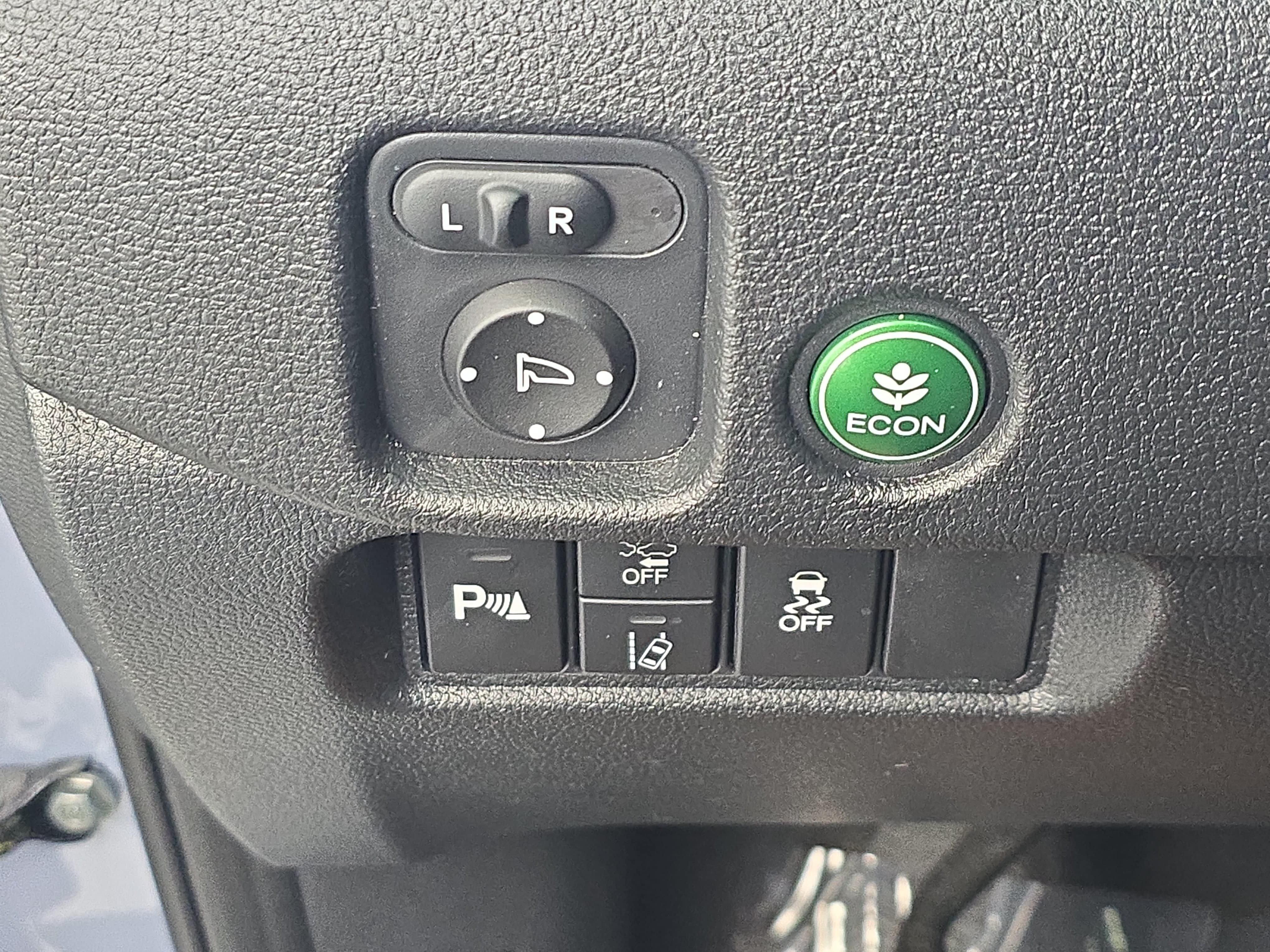 Used 2025 Honda Passport EX-L image 25