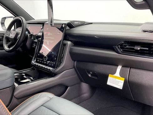 New 2026 GMC Yukon XL AT4 w/ AT4 Premium Plus Package image 6