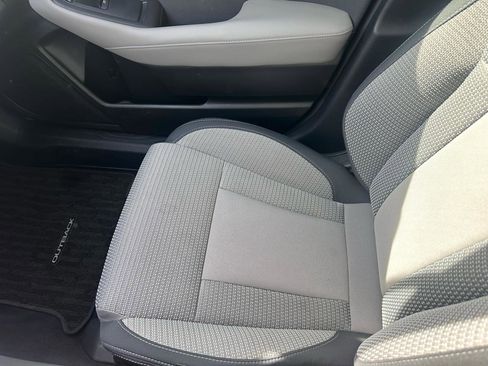 Used 2023 Subaru Outback Premium image 22