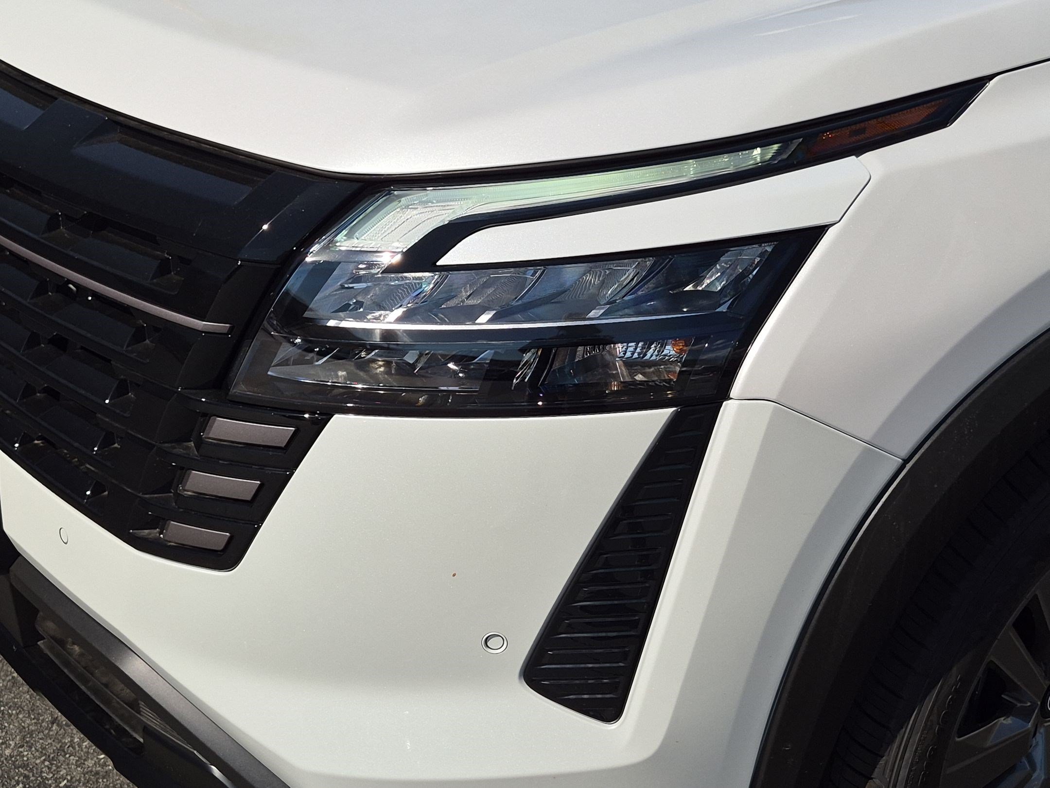 New 2026 Nissan Pathfinder SV FWD image 8