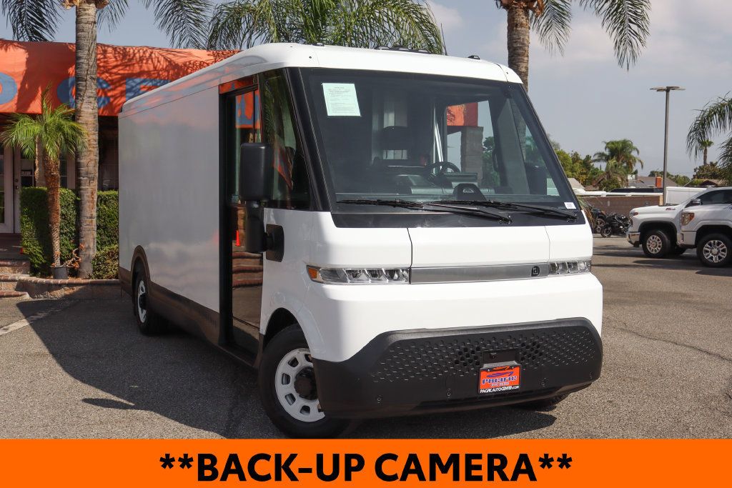 Used 2024 Chevrolet Brightdrop 600 w/ Commercial Equipment Package AWD/4WD image 2