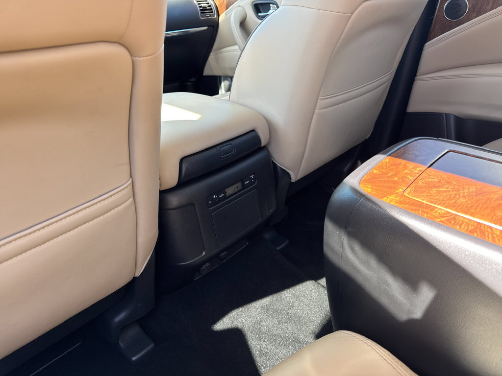 Used 2023 Nissan Armada SL w/ Captain's Chairs Package AWD/4WD image 21