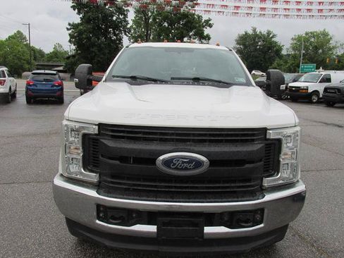 Used 2018 Ford F250 XL w/ Power Equipment Group AWD/4WD image 2