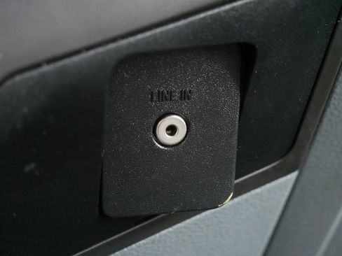 Used 2016 Ford F250 XL w/ XL Appearance Package AWD/4WD image 24