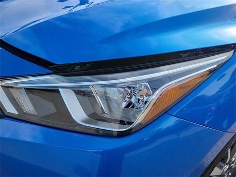 Used 2020 Nissan Versa SV image 28