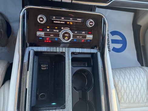 Used 2019 Lincoln Navigator Black Label w/ Cargo Package image 24