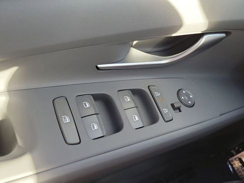 New 2026 Hyundai Elantra Sport FWD image 16