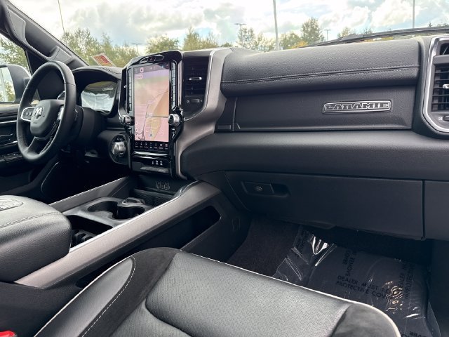 Used 2025 RAM 1500 Laramie AWD/4WD image 23