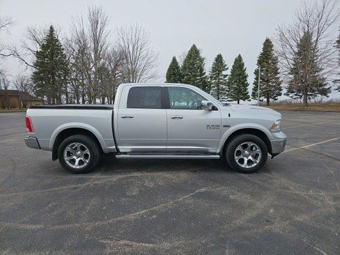Used 2017 RAM 1500 Laramie w/ Convenience Group image 7