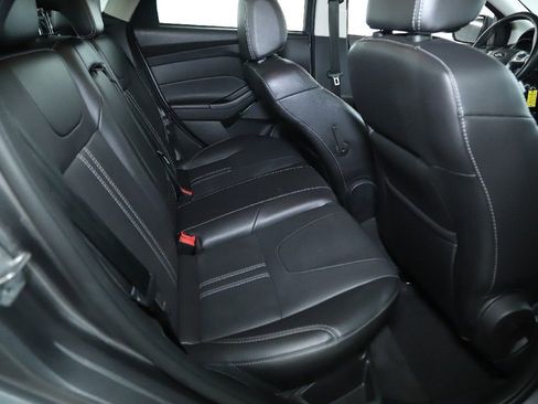Used 2013 Ford Focus SE image 31