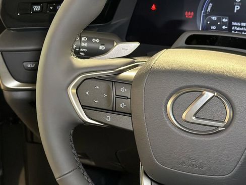 New 2026 Lexus RZ 450e AWD image 17