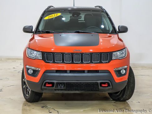 Used 2021 Jeep Compass Trailhawk w/ Sun and Sound Group AWD/4WD image 5