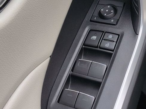 Certified 2022 Toyota RAV4 XLE w/ Convenience Package AWD/4WD image 23