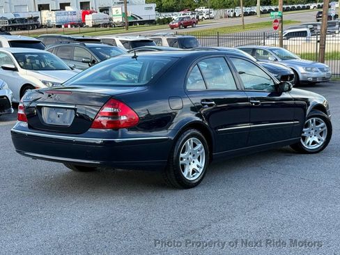 Used 2004 Mercedes-Benz E 320 Sedan image 2