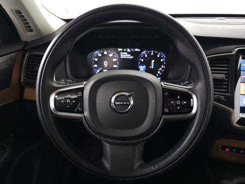 Used 2021 Volvo XC90 T6 Momentum w/ Protection Package Premier AWD/4WD image 18