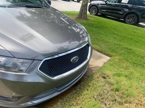 Used 2016 Ford Taurus SHO AWD/4WD image 12
