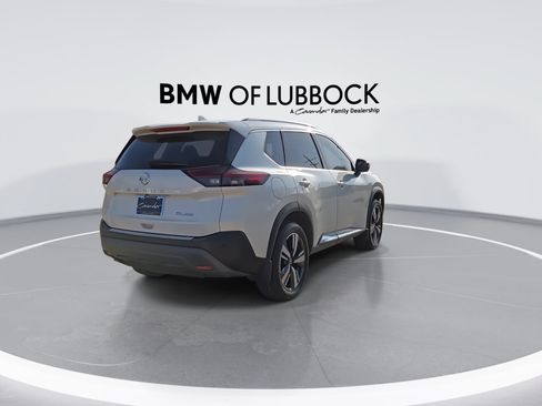 Used 2021 Nissan Rogue SL w/ Premium Package AWD/4WD image 8