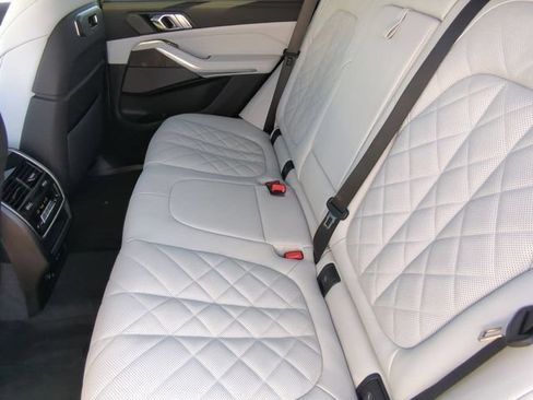 New 2026 BMW X5 xDrive40i w/ Climate Comfort Package AWD/4WD image 16