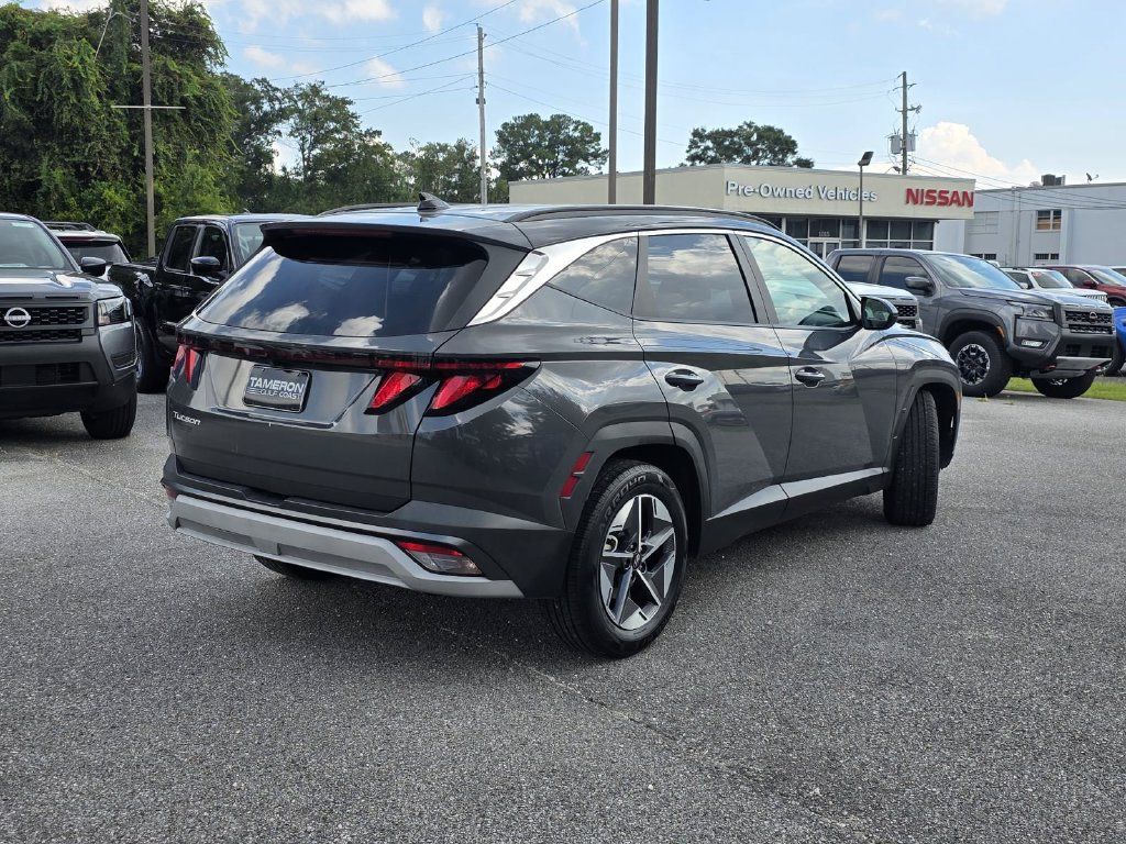 Used 2025 Hyundai Tucson SEL FWD image 5