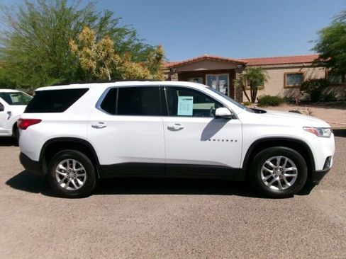 Used 2021 Chevrolet Traverse LT w/ LPO, Cargo Package AWD/4WD image 6