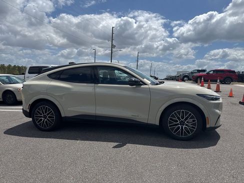 Used 2025 Ford Mustang Mach-E Premium image 1