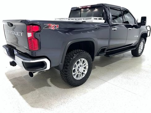 Used 2024 Chevrolet Silverado 2500 LTZ w/ LTZ Plus Package AWD/4WD image 5