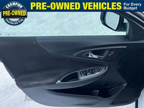 Used 2022 Chevrolet Malibu LT image 15