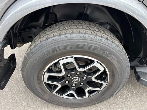 Used 2023 Ford Bronco Outer Banks image 18