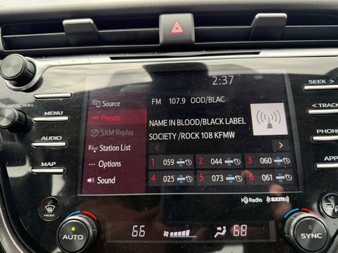 Used 2019 Toyota Camry XSE FWD image 24