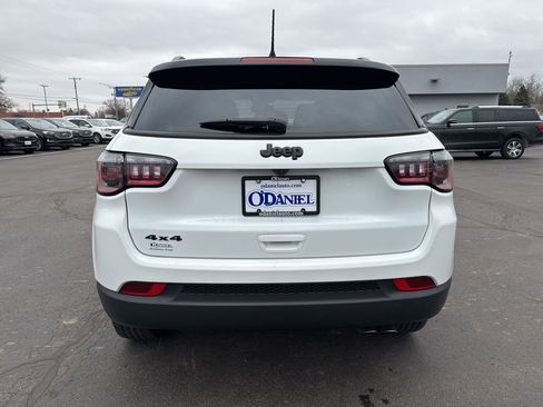 Used 2022 Jeep Compass Altitude w/ Convenience Group image 6