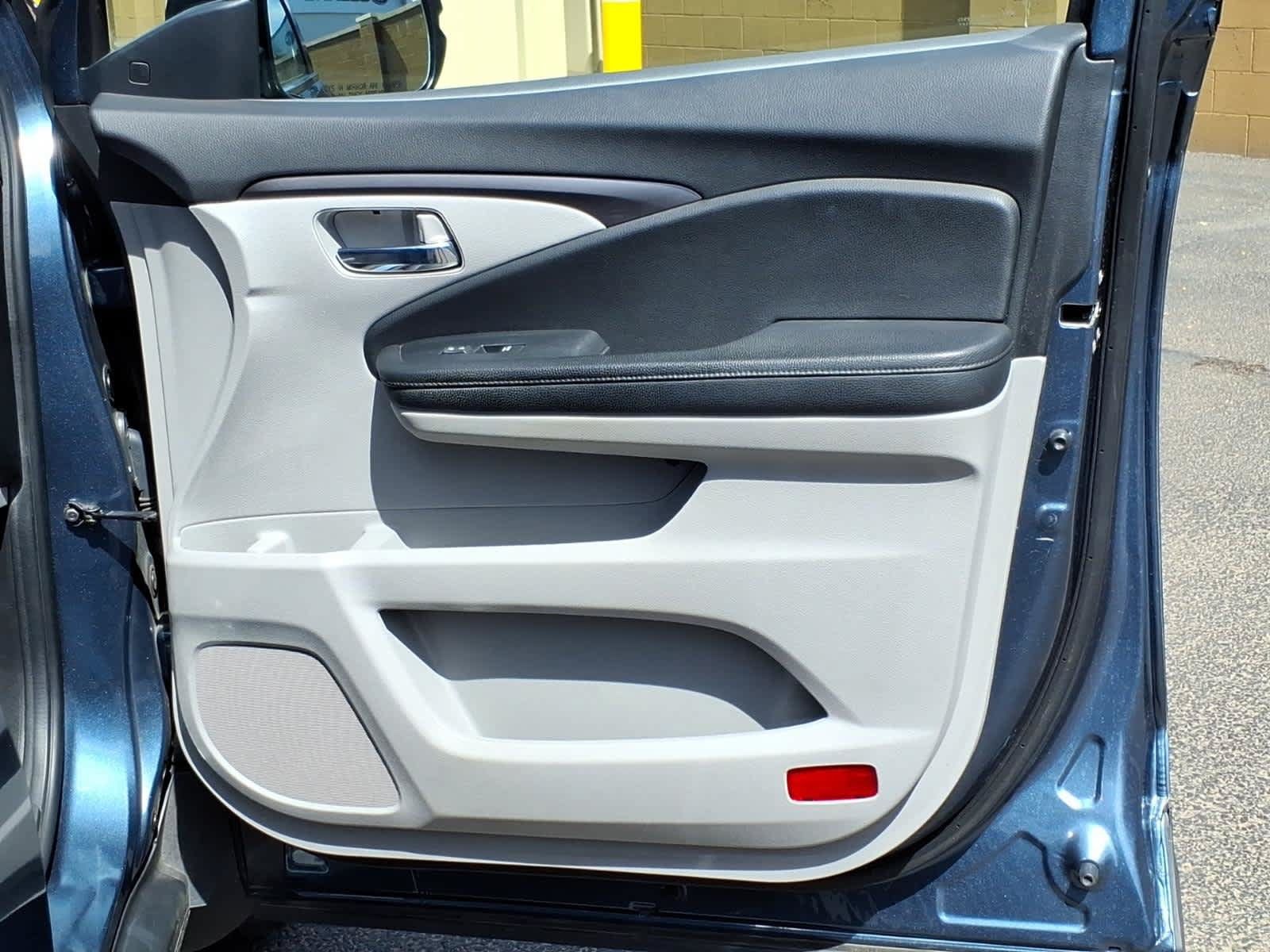 Used 2021 Honda Pilot EX image 22