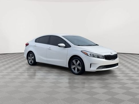 Used 2018 Kia Forte LX w/ LX Popular Package FWD image 2