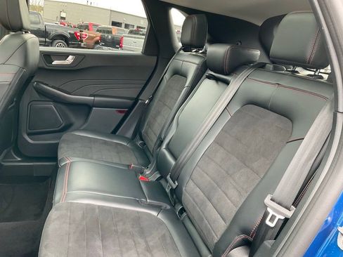 Used 2022 Ford Escape SEL w/ SEL Stealth AWD Package image 13