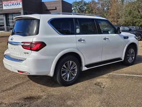Used 2024 INFINITI QX80 Luxe image 6