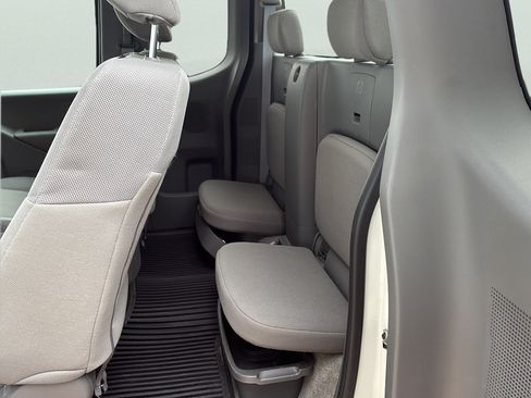 Used 2018 Nissan Frontier S RWD image 24