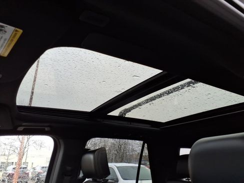 Used 2023 Ford Expedition Max Platinum image 11