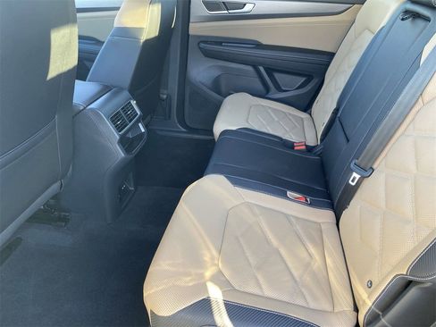 New 2026 Volkswagen Atlas Cross Sport SE image 13